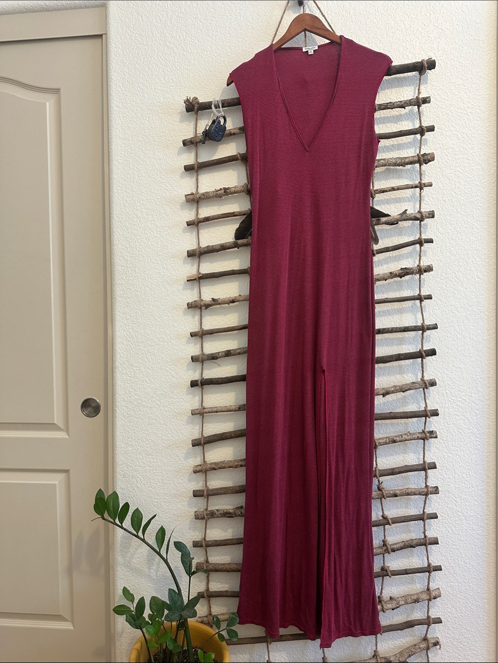 Splendid V-Neck Sleeveless Maxi Dress in Wine